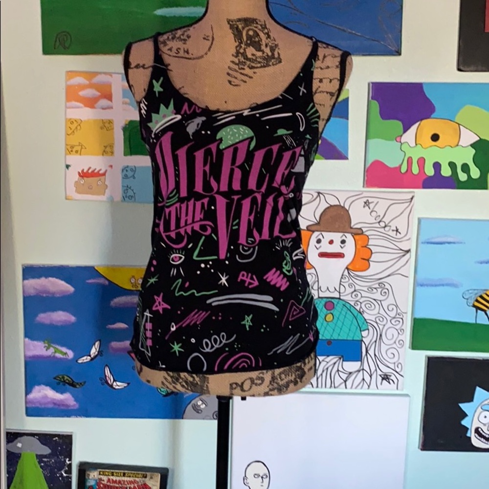 cute band shirt